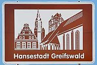 Touristisches Hinweisschild an der A20 Hansestadt Greifswald