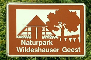 Touristisches Hinweisschild A28 Naturpark Wildeshauser Geest