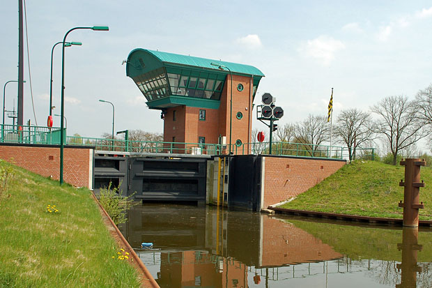 Die Elbe-Lübeck-Kanal-Schleuse in Lauenburg/Elbe