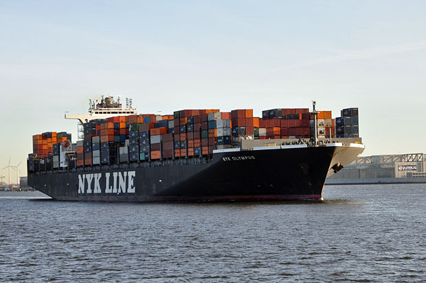 Impressionen aus Hamburg Containerschiff NYK OLYMPUS