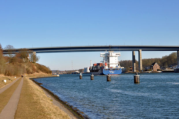 Nord-Ostsee-Kanal bei Kiel