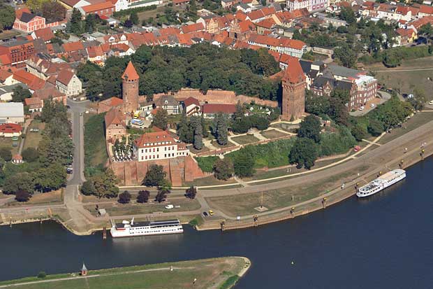 Luftbild Burg Tangermünde
