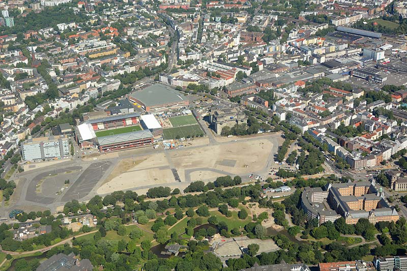 Luftbilder Hamburg roße Wallanlagen, Heiligengeistfeld und das Millerntor-Stadion in St.-Pauli